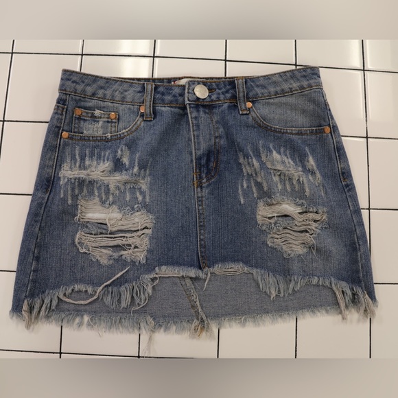 Signature8 Dresses & Skirts - Signature8 Distressed Hi-Lo Hem Frayed Denim Mini Skirt